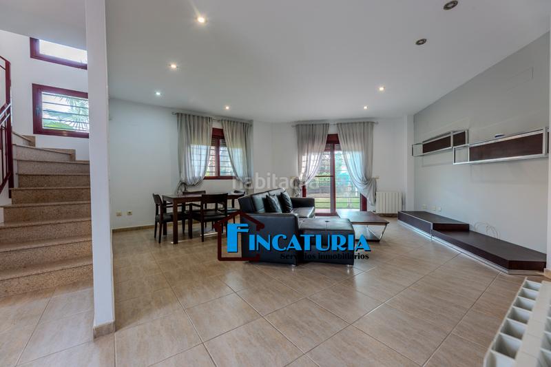 Foto dc56ea21-858d-45d2-a38f-8ca0490ab36c. Xalet amb aparcament piscina a Riba - roja de Túria