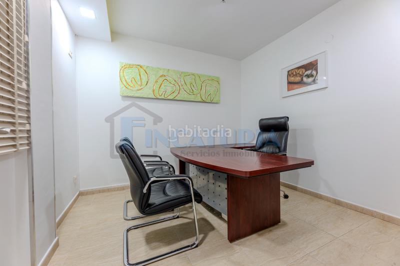 Foto 0226058e-e11b-4fb6-95d8-5f9fd984909c. Pis a carrer crist dels afligits 5 a Riba - roja de Túria