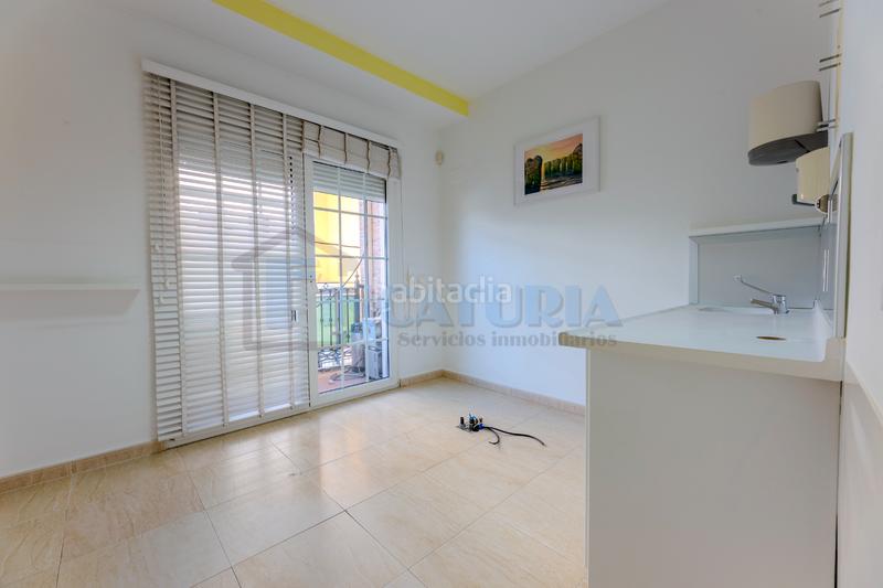 Foto 5c847fac-93cf-4faa-97e0-2b70e60c614d. Pis a carrer crist dels afligits 5 a Riba - roja de Túria