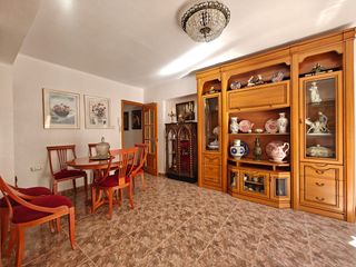 Flat  Carrer de joan de joanes 59. Bonita y reformada vivienda
