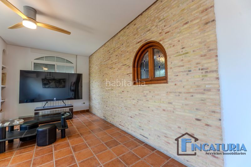Foto e5fe09c1-f37f-4d0a-b39c-14dc58fc7439. Casa amb calefacció aparcament a Riba - roja de Túria