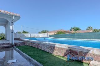 Chalet  Polígono número 37 184. Casa rural rústica con piscina en vilamarxant