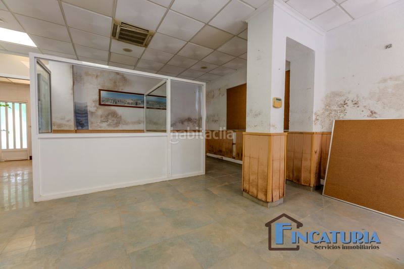 Foto c24efef5-9041-479a-97b0-2eeab3151645. Casa a carrer extremadura 25 a Riba - roja de Túria