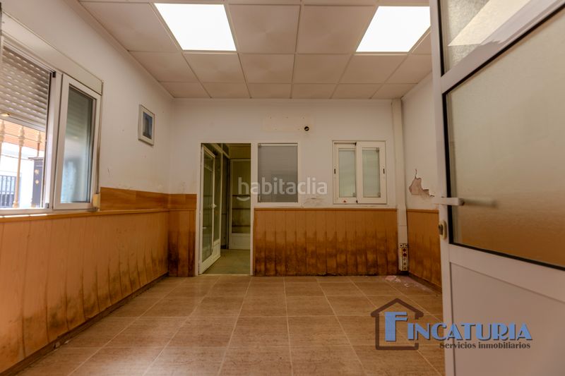 Foto fdfeb47b-d41f-4a06-a8b1-dd6d9cfc44b3. Casa a carrer extremadura 25 a Riba - roja de Túria