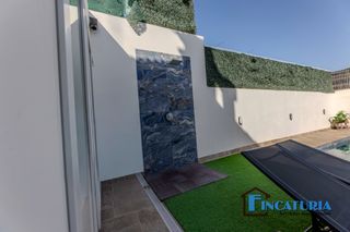 Casa  Avinguda de la pau 52. Espectacular casa de pueblo con piscina privada