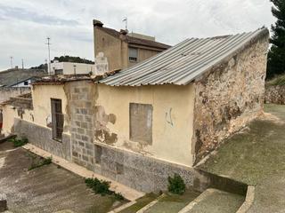 Local Comercial a Santa Bárbara. Corral en lliria casco antiguo