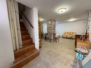 Haus en Gtova. Casa reformada para entrar