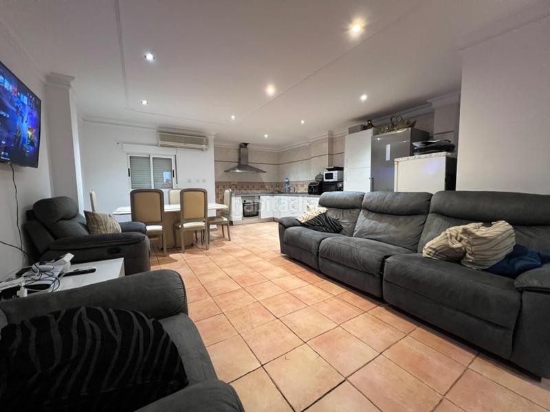 Foto 5c07fcc0-5f9c-4149-a097-9d7d14face56. Casa amb calefacció a Casco Antiguo Llíria