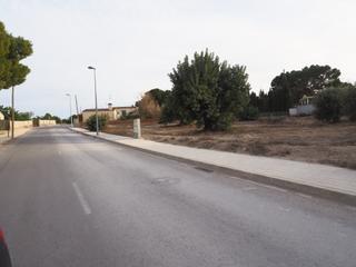 Terreny residencial a Urbanizaciones. Parcela en venta en lliria