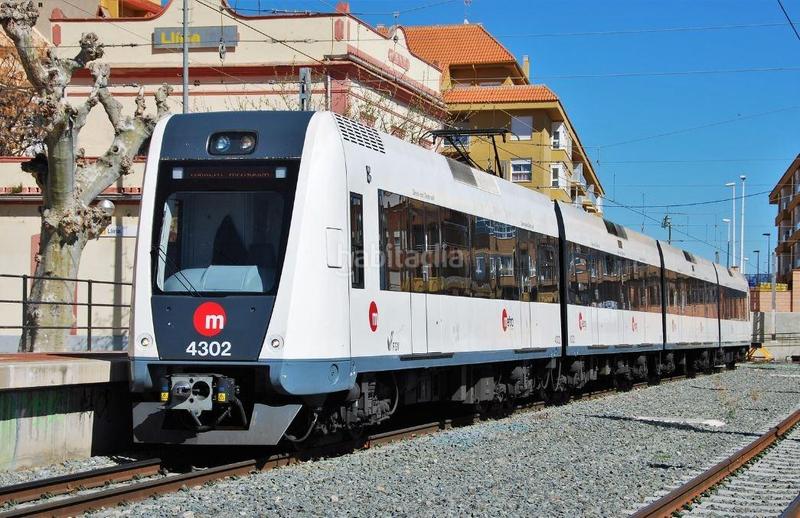 Foto 094640b3-8923-4f9c-8bc2-dccb633f632c. Xalet amb calefacció aparcament piscina a Urbanizaciones Llíria