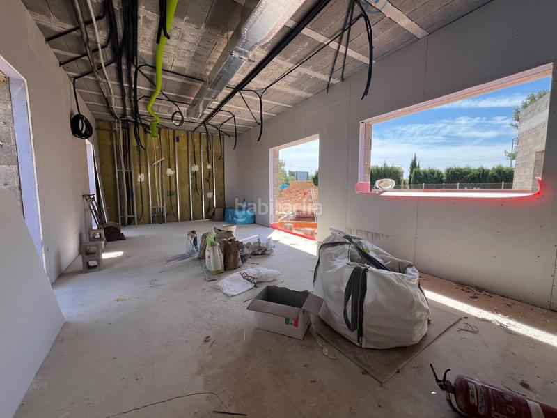 Foto 1f6c20e3-f932-42fa-9ff8-9a63f0100496. Xalet amb calefacció aparcament piscina a Urbanizaciones Llíria