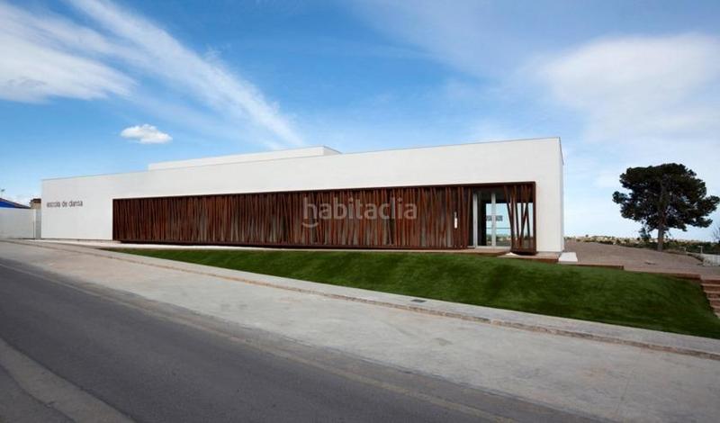 Foto e0abdac4-0cfb-4179-b033-8549e51dc634. Xalet amb calefacció aparcament piscina a Urbanizaciones Llíria