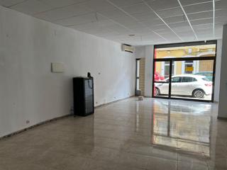 Lloguer Local Comercial a Casco Antiguo. Local comercial habilitado con 2 aseos