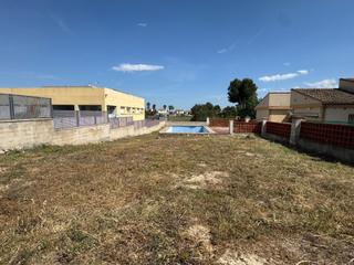 Terreny residencial a Urbanizaciones. Parcela urbanizada con todos los servicios