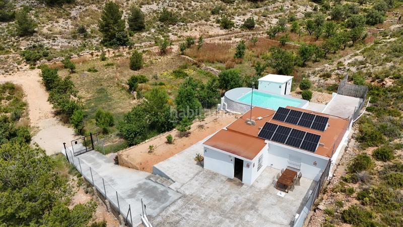 Foto 5a80dea0-a85e-4721-bc1a-4d4df43d6acf. Chalet con piscina in Casco Antiguo Llíria