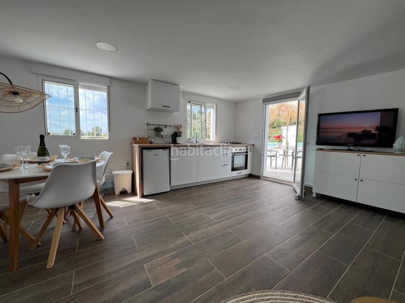 Foto b3ab4d1e-86dd-4f5a-baf7-d66827a047df. Chalet con piscina in Casco Antiguo Llíria