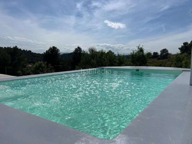 Foto c76ca4c7-b5cc-4d75-abeb-87842d72cfe7. Chalet con piscina in Casco Antiguo Llíria