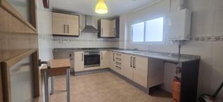 Appartement à Parque de la Bombilla. Interesante piso en venta en lliria de 3 dormitorios