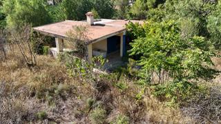Chalet in Urbanizaciones. Chalet para reformar integramente