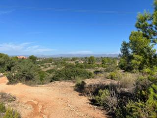 Masia a Santa Bárbara. Finca rústica en venta en llíria  13.320 m con agua propia
