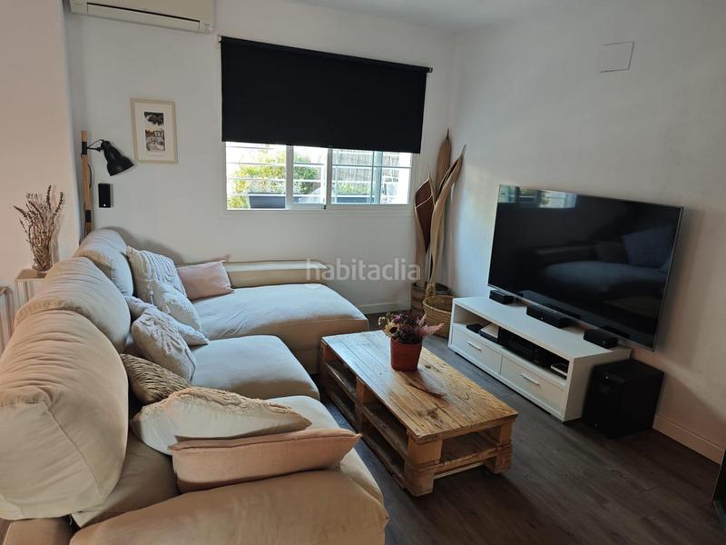 Foto 4855e3e0-528d-4fc3-828b-a84b572eb7b4. Casa adossada amb calefacció piscina a Pla dels Aljubs Pobla de Vallbona (la)