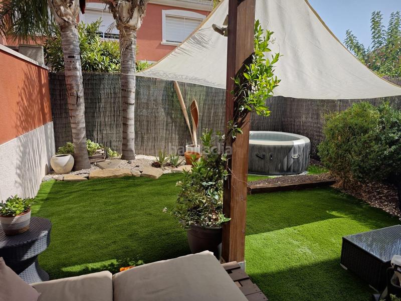 Foto 975d8376-1a05-4df5-b743-c1dc4532a184. Casa adossada amb calefacció piscina a Pla dels Aljubs Pobla de Vallbona (la)