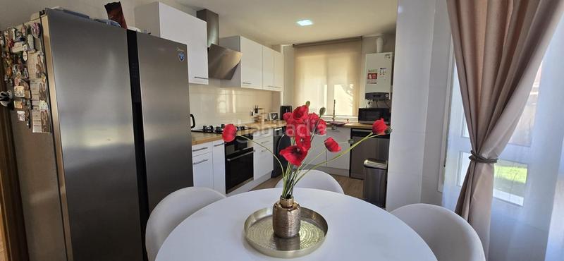 Foto a3b9d16f-a02b-40a9-ad86-e79309ae1eac. Chalet avec chauffage parking piscine dans Urbanizaciones Llíria