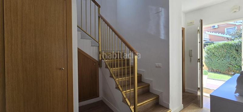 Foto af1cee31-4796-4b24-b0b9-6d7299a1b8fc. Chalet avec chauffage parking piscine dans Urbanizaciones Llíria