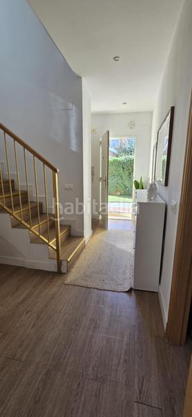 Foto af81d7bf-998e-4336-936c-98dc0bec7693. Chalet avec chauffage parking piscine dans Urbanizaciones Llíria