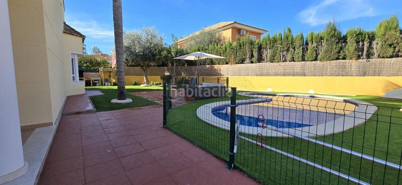 Foto fce158c2-aed2-4106-a362-e373dd6498f0. Chalet avec chauffage parking piscine dans Urbanizaciones Llíria