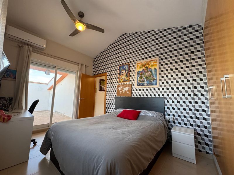 Foto 0c37d682-e373-49a1-a1c6-ef8c8e7563f3. Xalet amb aparcament piscina a Urbanizaciones Llíria