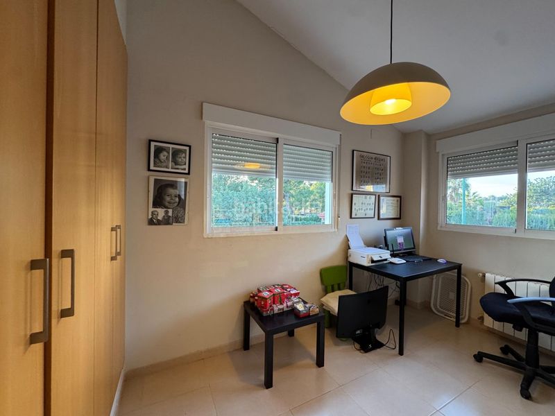 Foto 7aea5fe7-453e-4392-a551-5c197b1a3124. Xalet amb aparcament piscina a Urbanizaciones Llíria