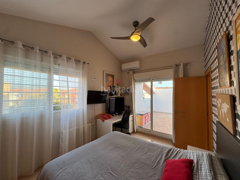 Foto b2e42415-9730-4e20-ba2b-f9f248267253. Xalet amb aparcament piscina a Urbanizaciones Llíria