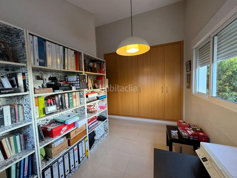 Foto d2f4efcb-99ad-4ffe-a703-b839d331da15. Xalet amb aparcament piscina a Urbanizaciones Llíria