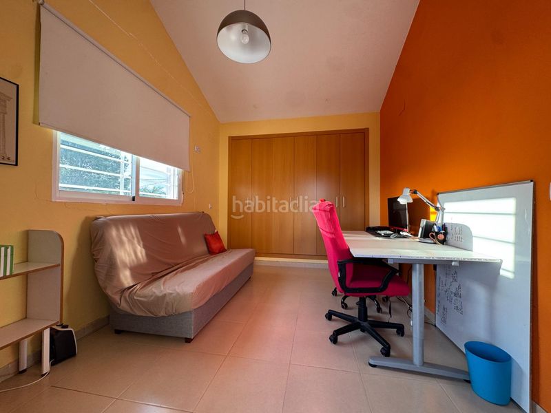 Foto f65d74a3-b8d3-4bae-93ff-c9278f071528. Xalet amb aparcament piscina a Urbanizaciones Llíria