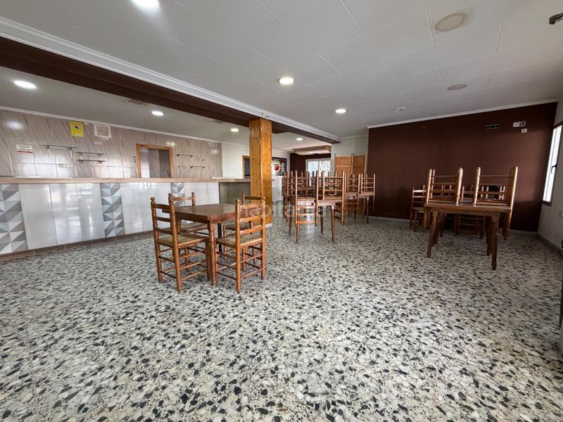 Foto ba610ac2-4d97-44b8-922c-02fe1c3b0e47. Local comercial a Domeño