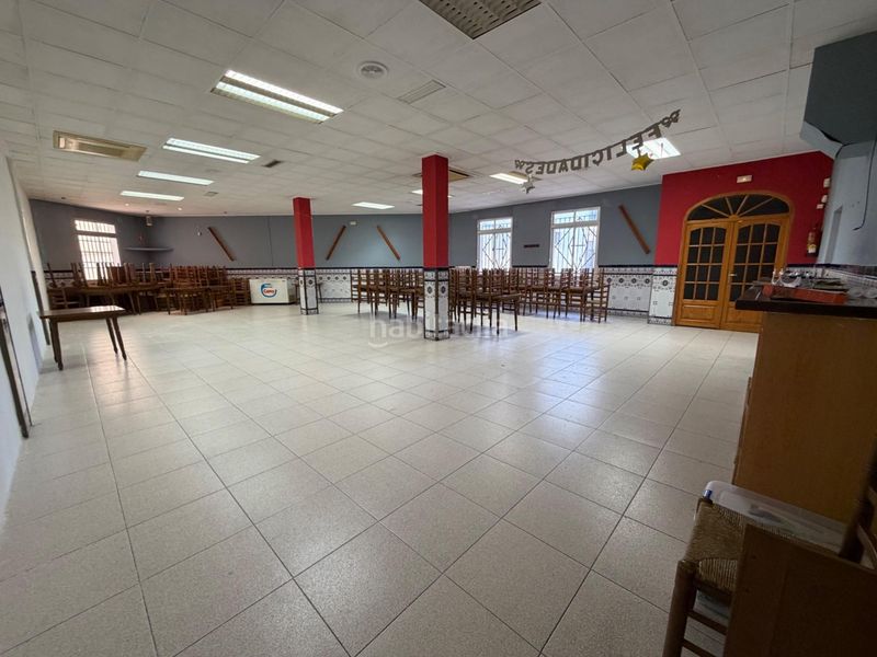 Foto ea5238ff-4c48-49ac-8d82-438294ba084b. Local comercial a Domeño
