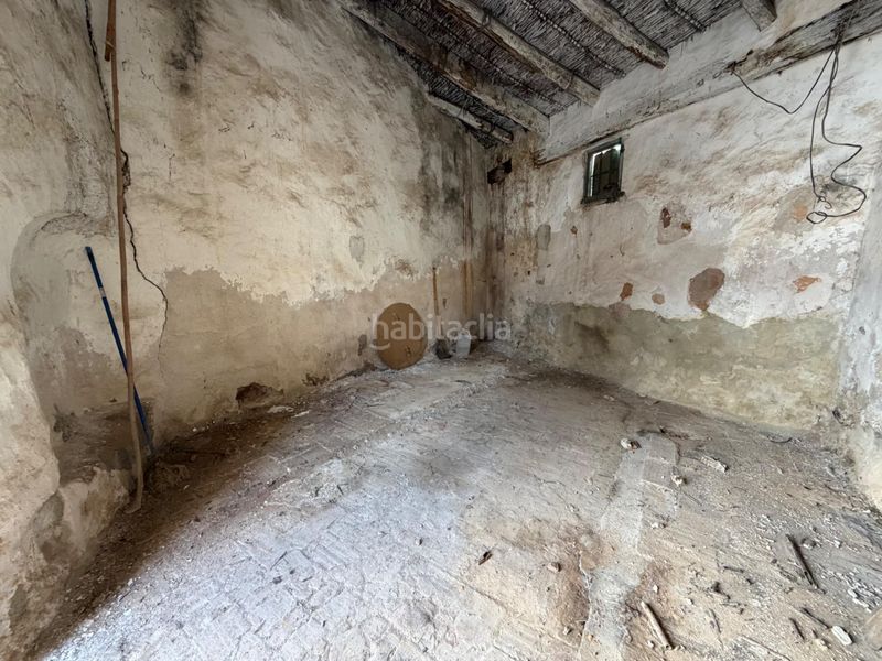 Foto cef0f29a-8be2-4164-a0b5-fea66f29a071. Casa amb aparcament a Santa Bárbara Llíria