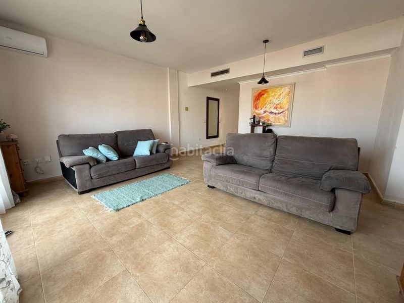 Foto ae0085bf-60ad-4f5b-bb22-2847ded5cfa0. Pis amb aparcament a Benaguasil