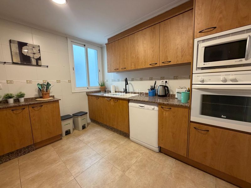 Foto cbb271b2-c1fd-44bf-8940-9e4f5af1a18b. Pis amb aparcament a Benaguasil