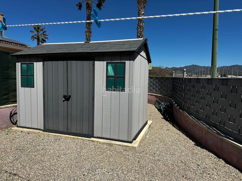 Foto 19bab424-f986-40ba-b3ba-544068892178. Xalet amb piscina a Urbanizaciones Llíria