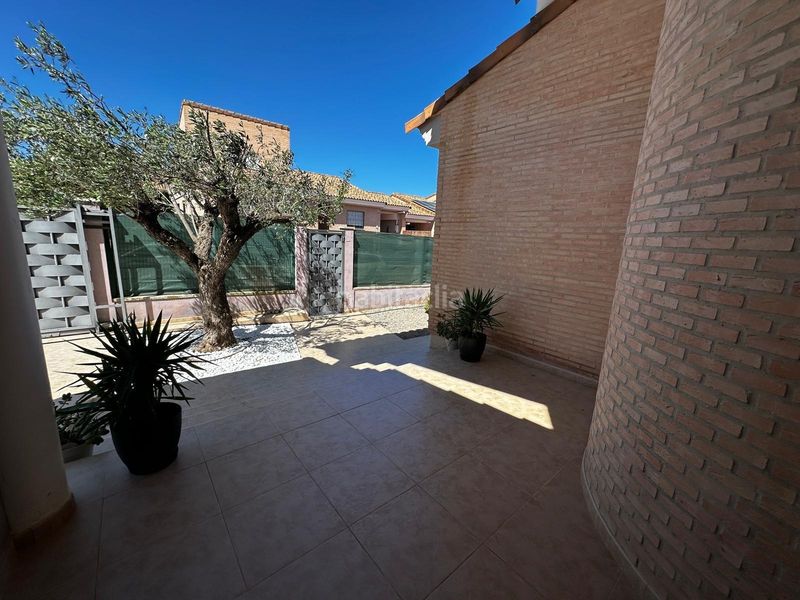 Foto 486cc71c-124f-4693-bde3-4b1f09ecafbd. Xalet amb piscina a Urbanizaciones Llíria