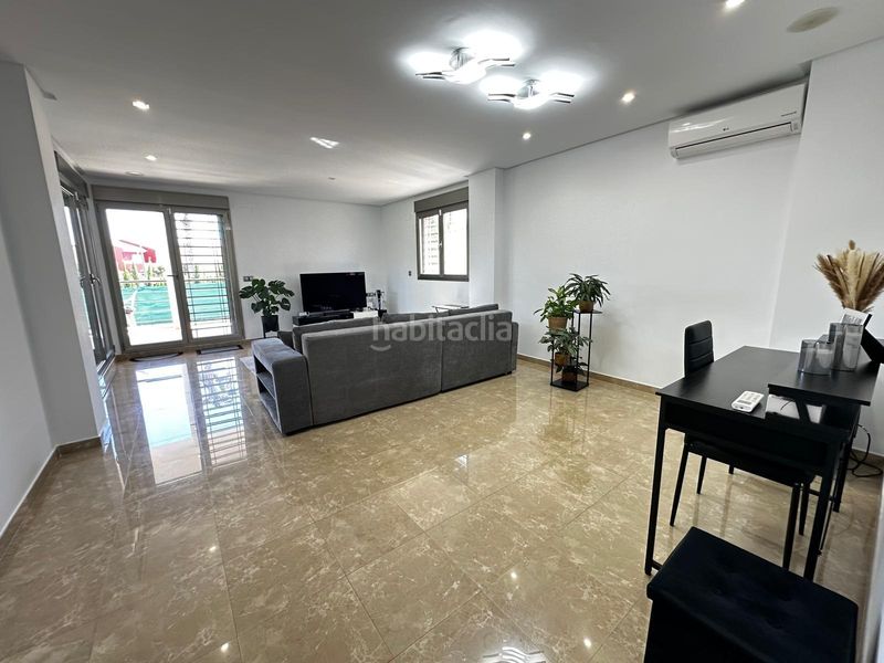 Foto 85c9a937-0a9e-419b-aa31-f07cf3b5bafc. Xalet amb piscina a Urbanizaciones Llíria