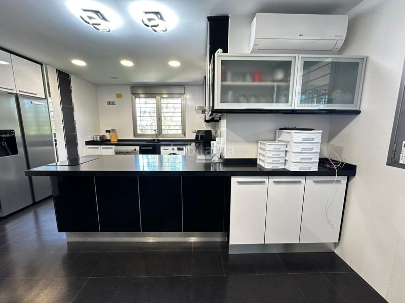 Foto 9985debf-af52-46d7-9569-04328fba5c19. Xalet amb piscina a Urbanizaciones Llíria