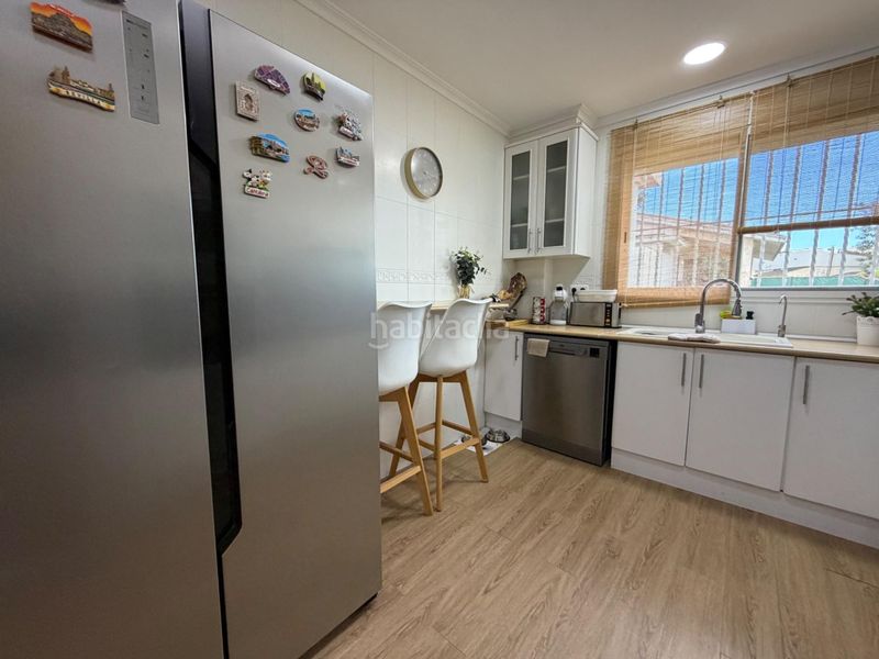 Foto 26031bf6-5b14-4e37-b5c4-ccd594a451a6. Xalet amb aparcament a Urbanizaciones Llíria