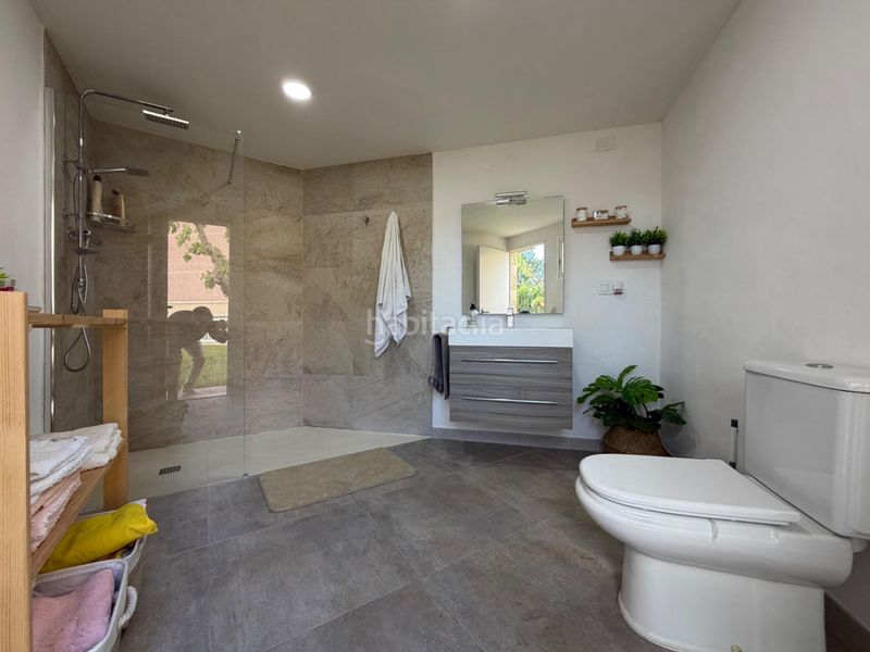 Foto 2a033e50-5eba-46be-81c4-89a79e37e229. Xalet amb aparcament a Urbanizaciones Llíria