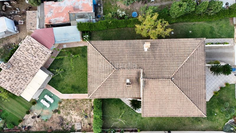 Foto 76b424e8-4409-4a55-be92-cd80f0539daa. Xalet amb aparcament a Urbanizaciones Llíria