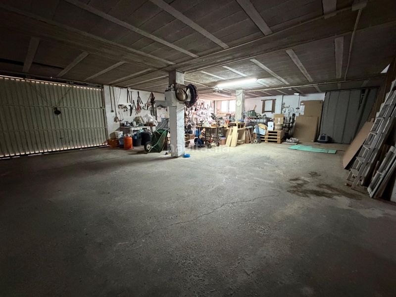 Foto b162e9e1-d640-46f5-840e-a900962f0b0e. Xalet amb aparcament a Urbanizaciones Llíria