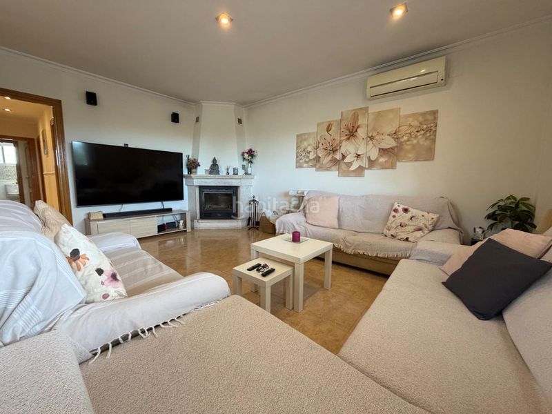 Foto cad13214-77c8-4114-b216-d52814084349. Xalet amb aparcament a Urbanizaciones Llíria