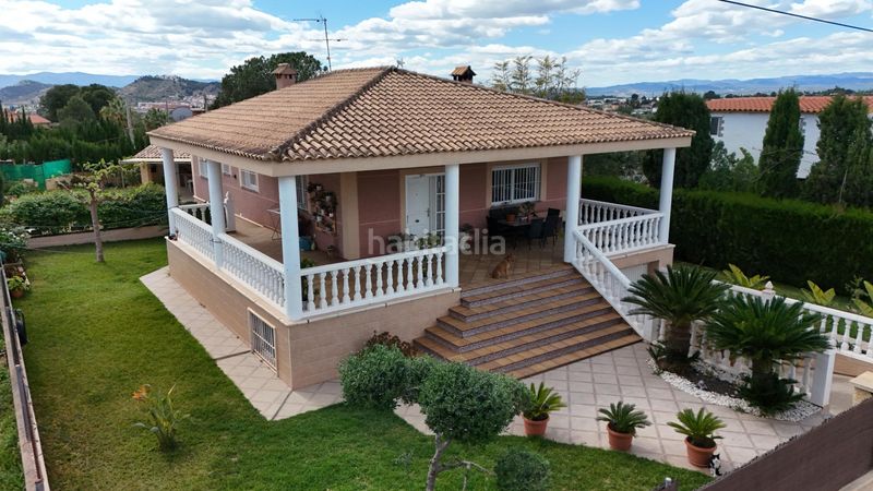 Foto fbcc4c2d-17c5-4013-b229-16108f6f8b83. Xalet amb aparcament a Urbanizaciones Llíria